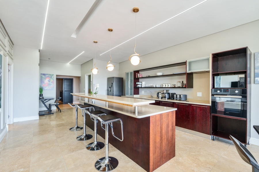 To Let 2 Bedroom Property for Rent in Camps Bay Western Cape